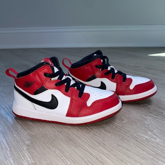 Air Jordan mids 1 PS Chicago kids sz 9c - Picture 1 of 8